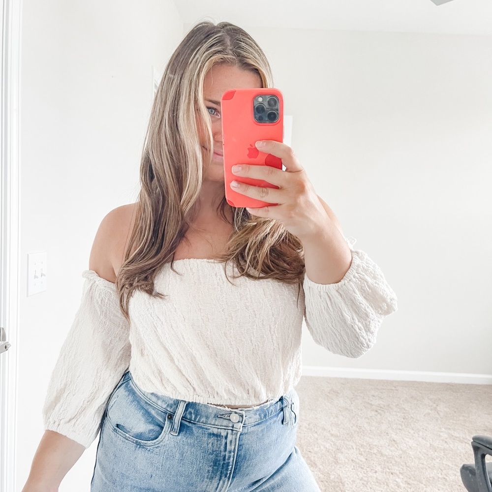 Lelis Boutique Crop